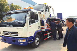 阎良区汽车道路救援拖车价格